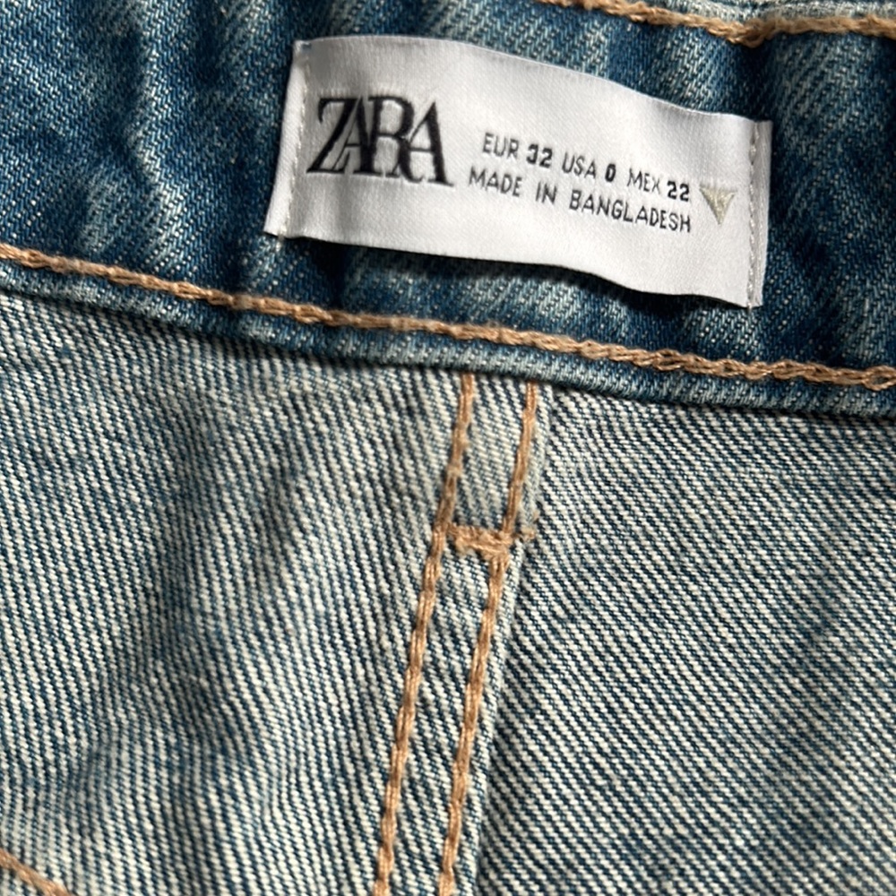 Zara High Rise Shorts - Picture 7 of 8